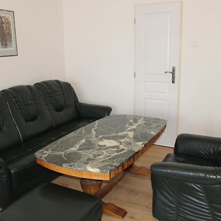 Hotel Cerny Kun Louny Kültér fotó